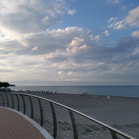 Torretta Un Posto Al Sole住宿加早餐旅馆 外观 照片