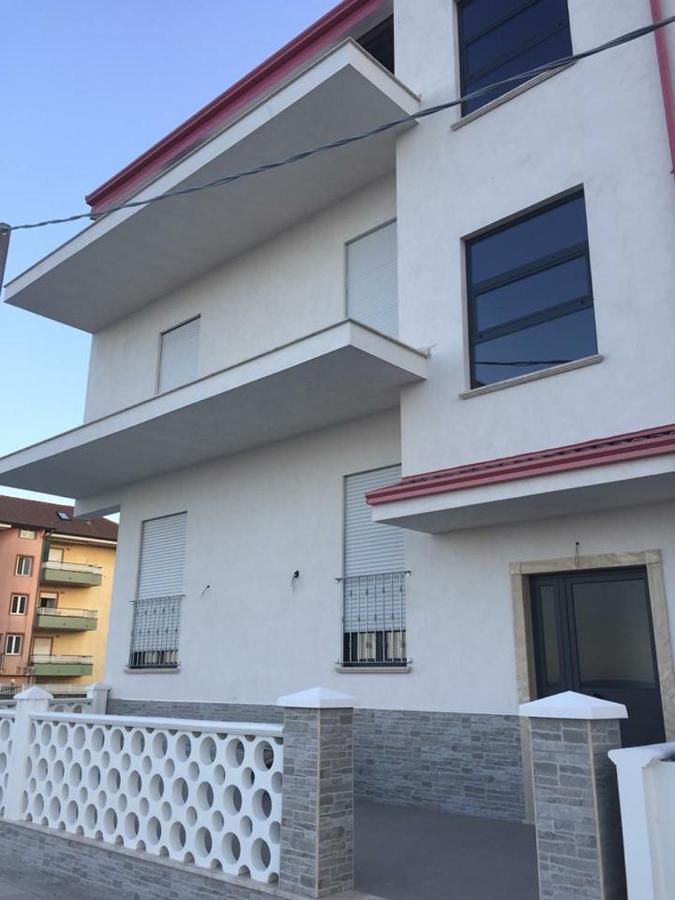 Torretta Un Posto Al Sole住宿加早餐旅馆 外观 照片
